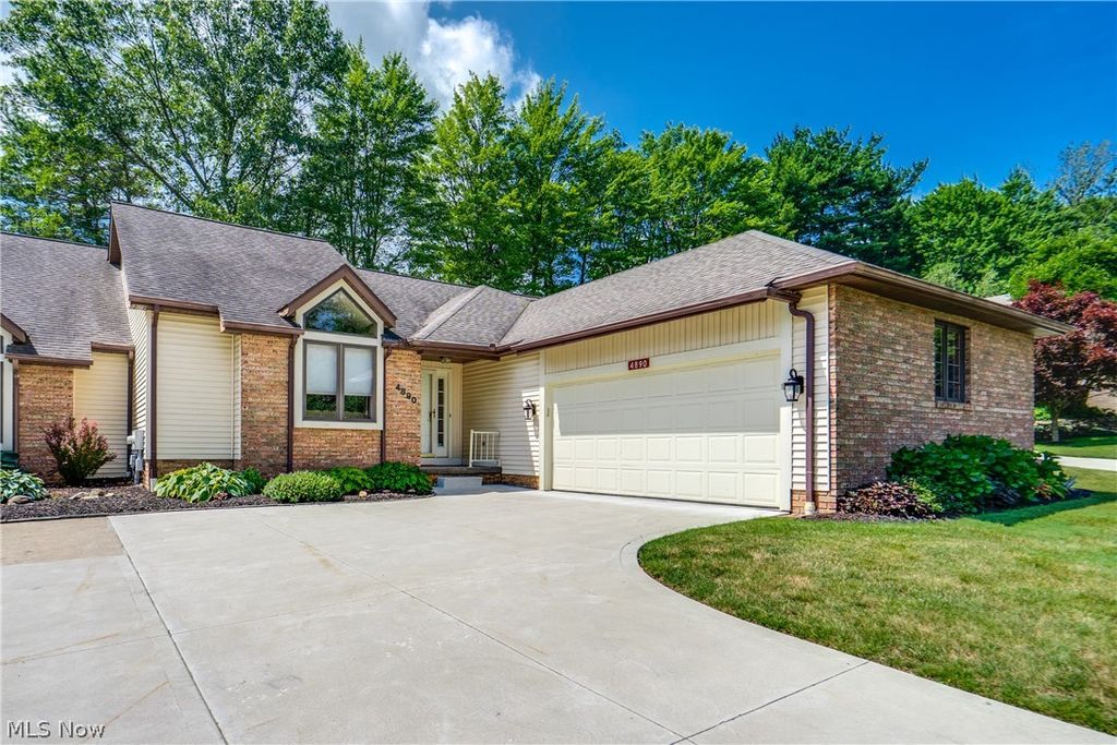 Photo of 4890 Belden Park Drive NW, North Canton, OH 44720 (MLS # 5223849)