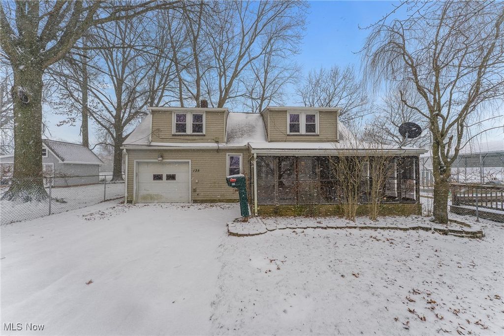Photo of 135 Charles Avenue, Boardman, OH 44512 (MLS # 5177318)