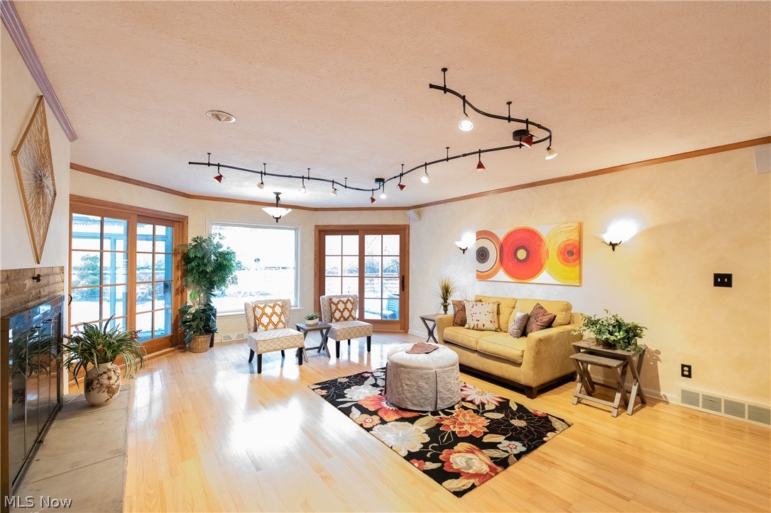 Van Sweringen Companys - Residential