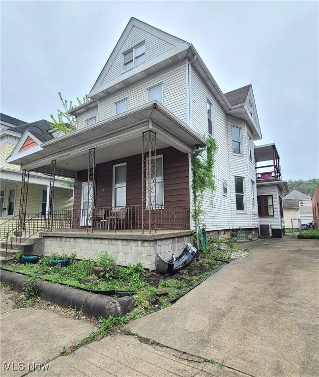 813 Broadway Street, Martins Ferry, Ohio image 1