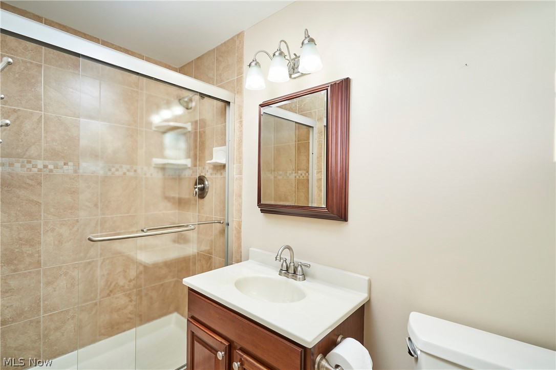 Cadillac Land Cos Huntington - Residential