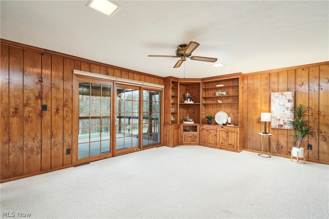 Cadillac Land Cos Huntington - Residential