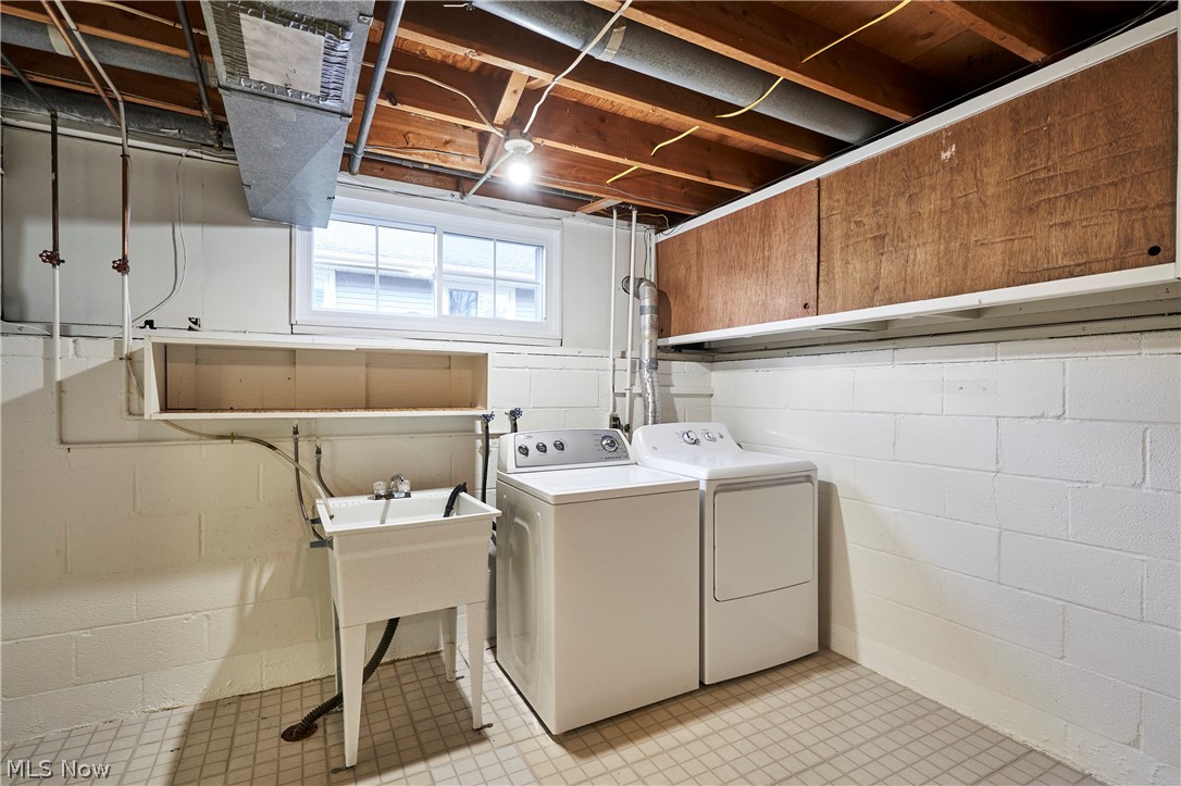 Cadillac Land Cos Huntington - Residential