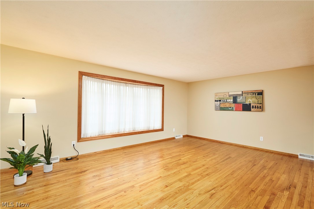 6403 Huntington Drive