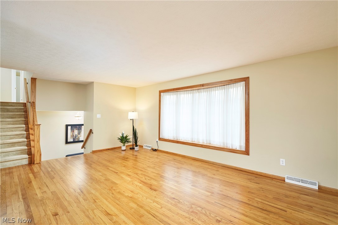 6403 Huntington Drive