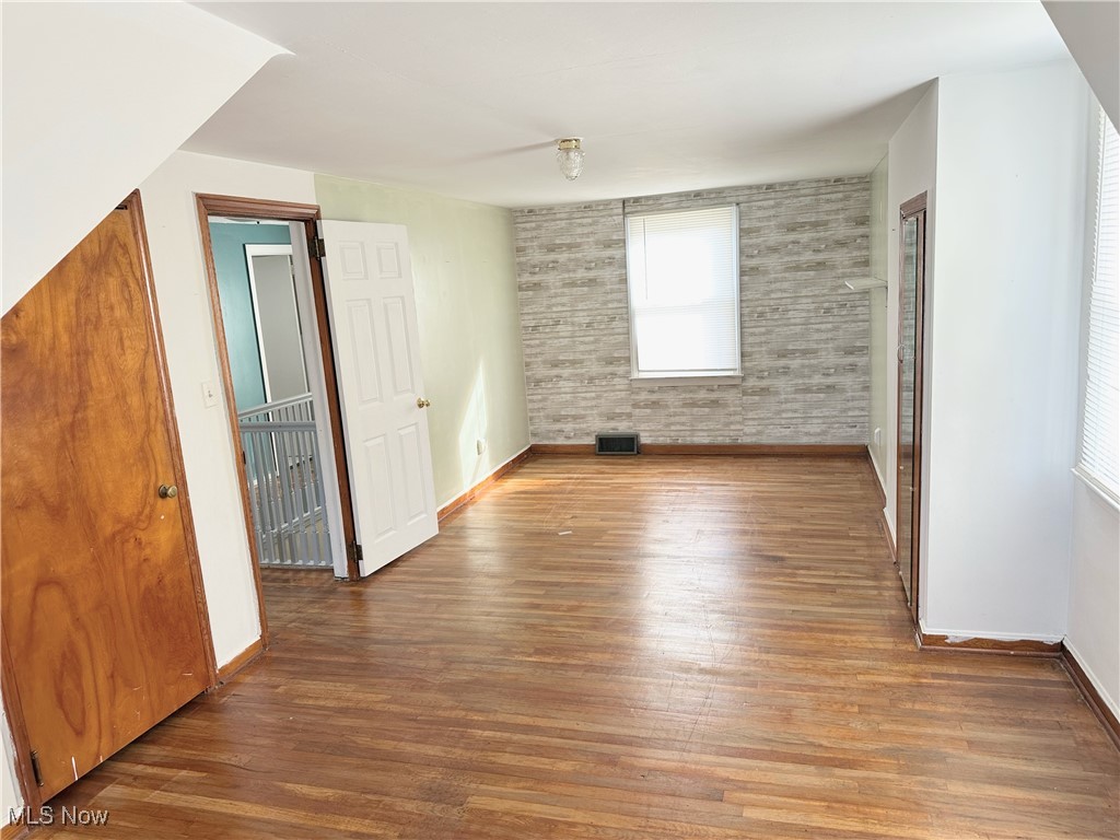 1351 E Boston Avenue, Youngstown, Ohio image 6