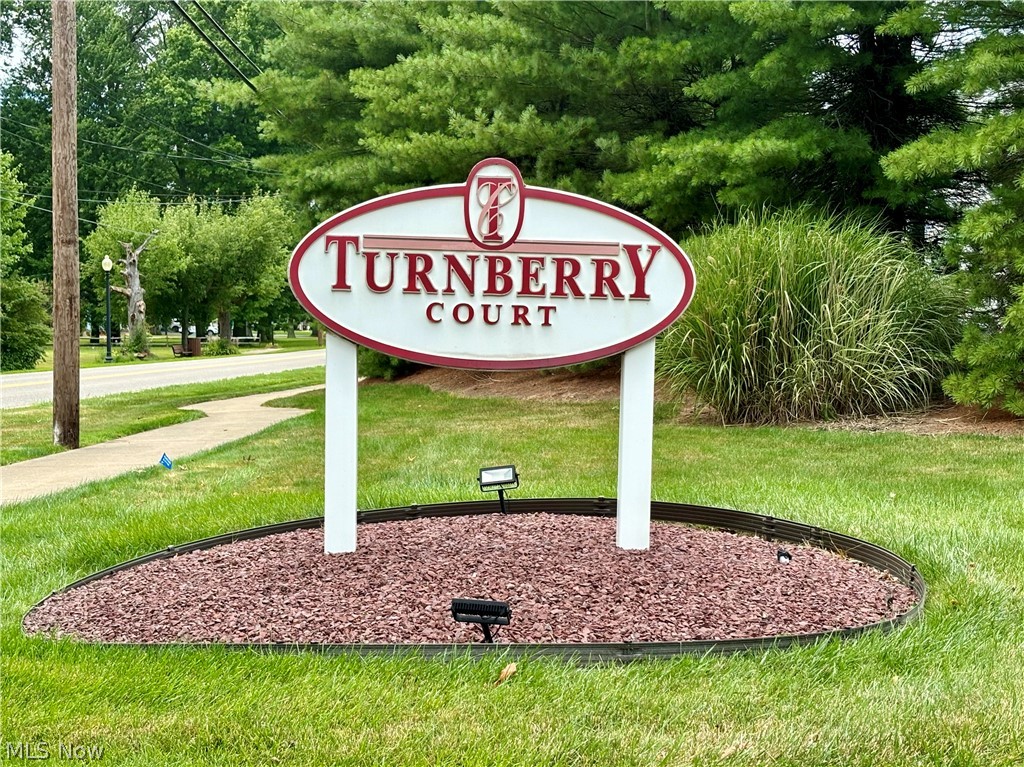 407 Turnberry Court, Warren, Ohio image 25