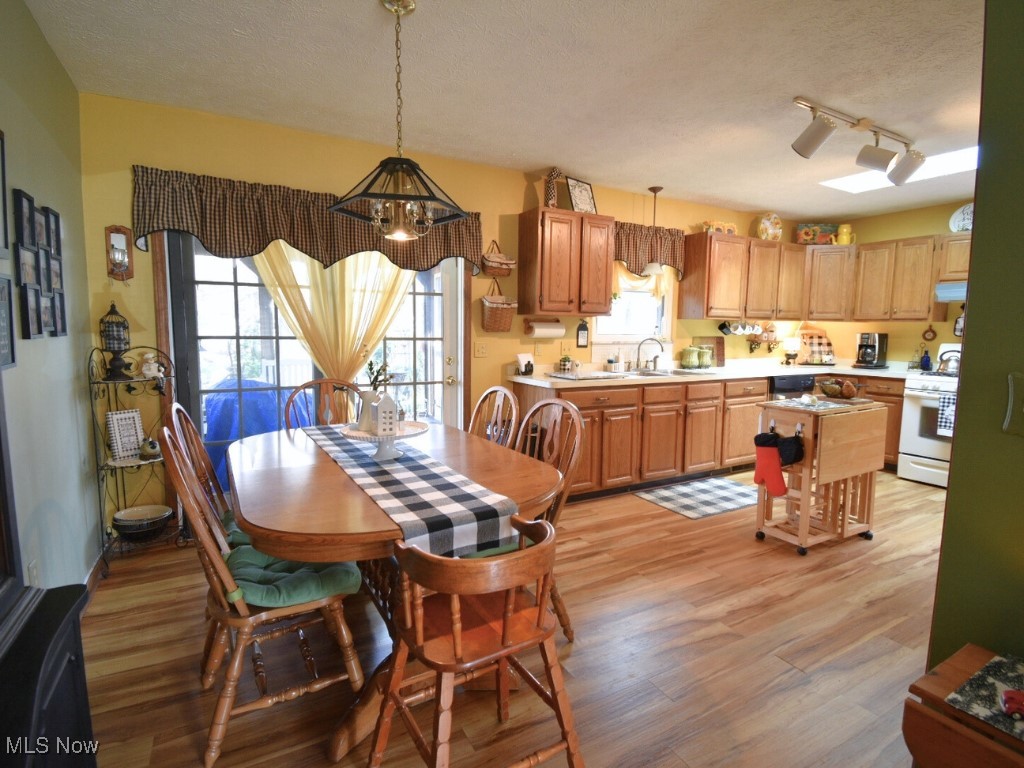 2665 Larchview Drive, Perry, Ohio image 10