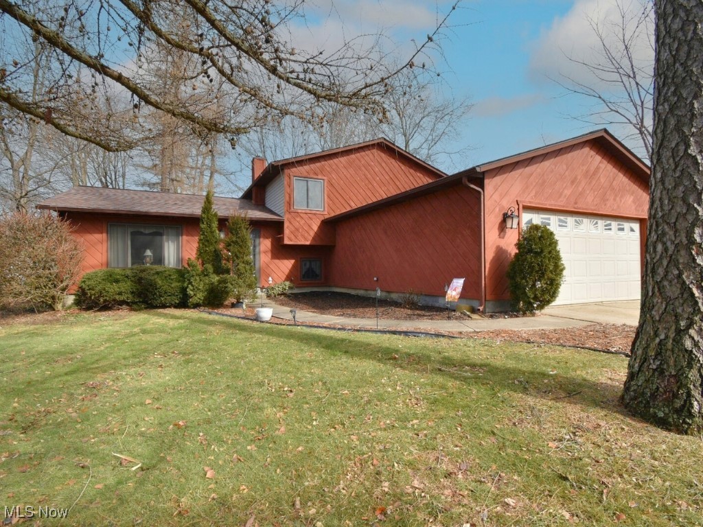 2665 Larchview Drive, Perry, Ohio image 1