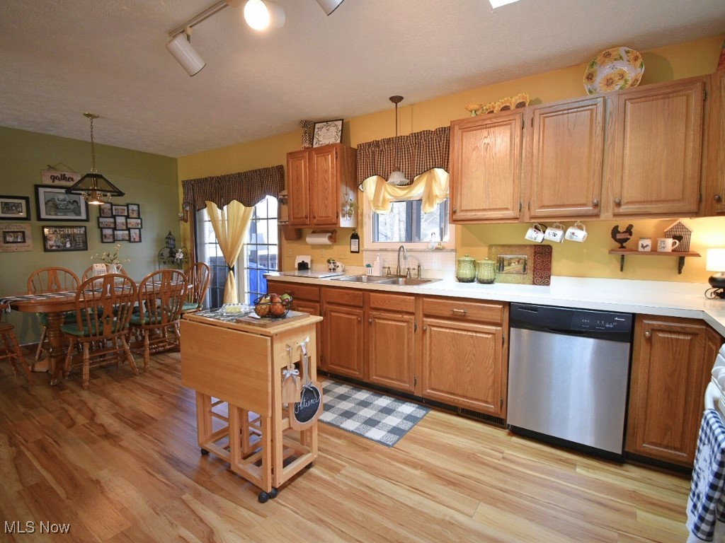 2665 Larchview Drive, Perry, Ohio image 12