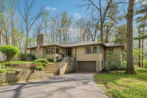 Photo for 405 Nob Hill Drive