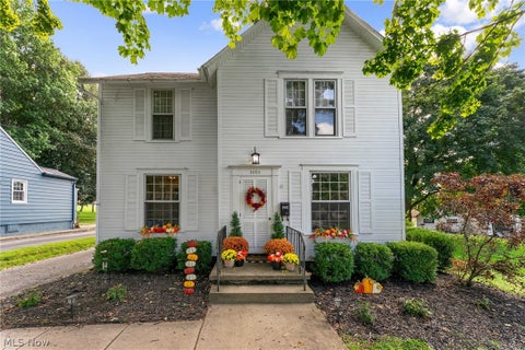 Homes For Sale - 1051 E 9th Street<br/> Salem, OH 44460