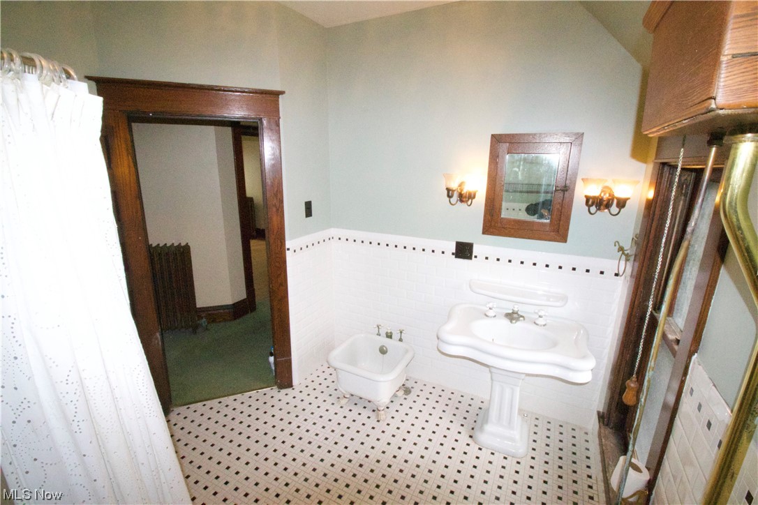 Highland Ave - Residential