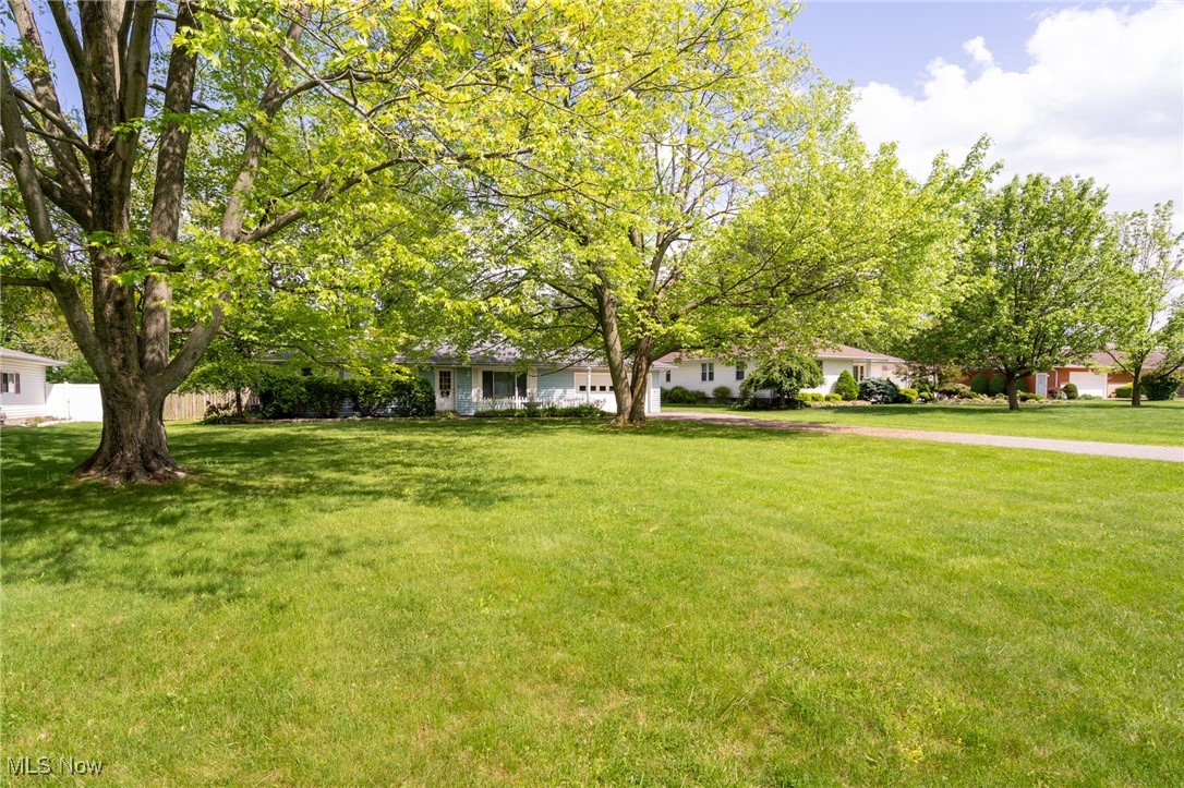 915 Sharondale Drive, Amherst, Ohio image 31