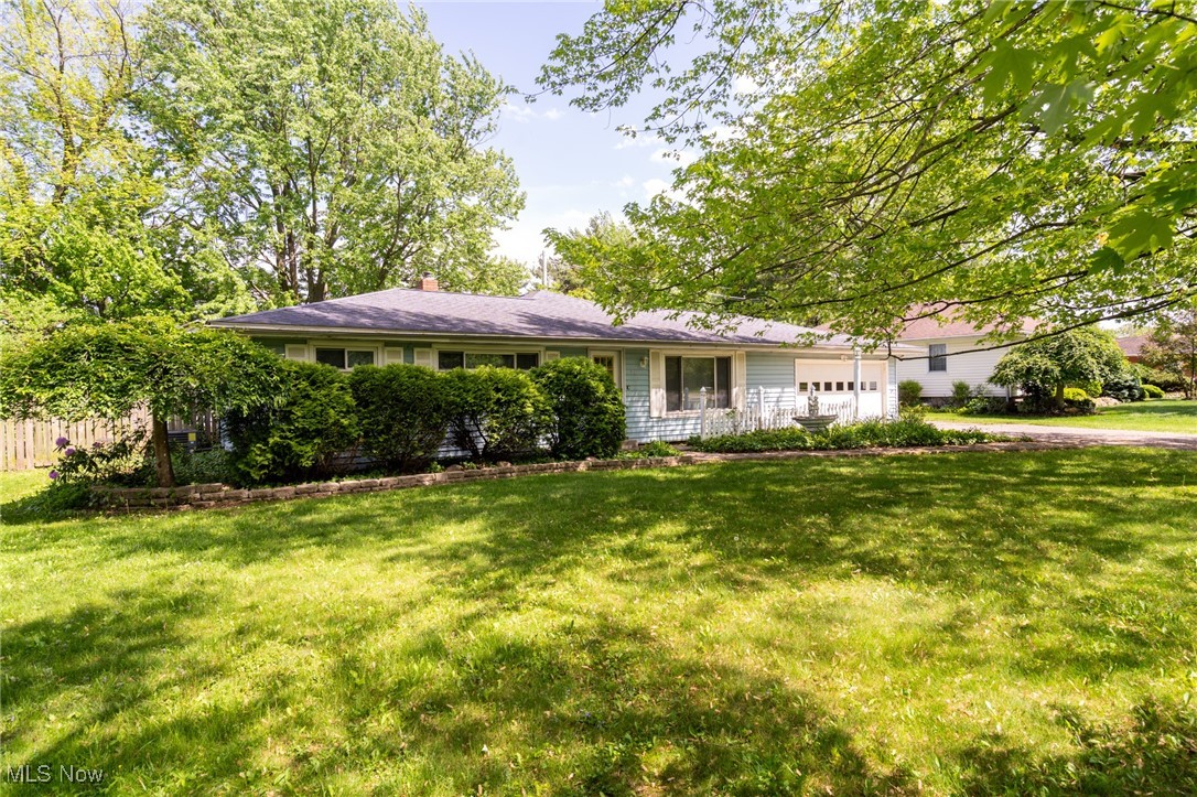 915 Sharondale Drive, Amherst, Ohio image 33