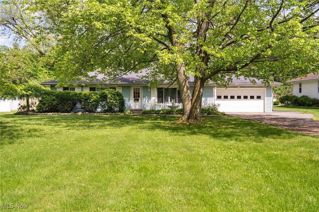 915 Sharondale Drive, Amherst, Ohio image 32