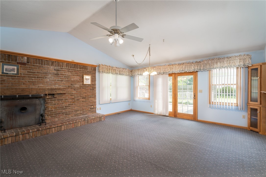 915 Sharondale Drive, Amherst, Ohio image 4