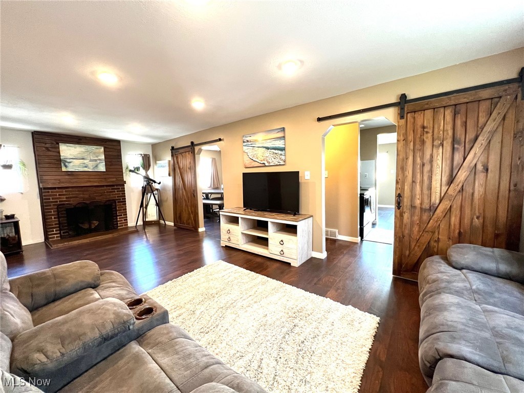1005 Hayes Avenue, Willoughby, Ohio image 6