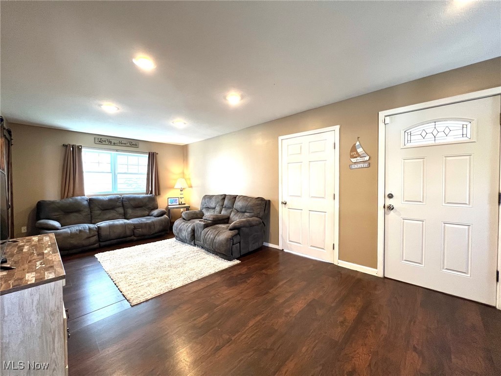 1005 Hayes Avenue, Willoughby, Ohio image 9