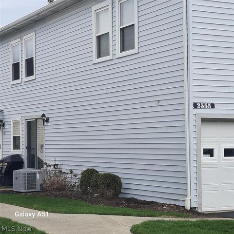 Condo For Sale - 2555 Royal County Down Dr #17 C<br/> Summit County, Uniontown, OH 44685