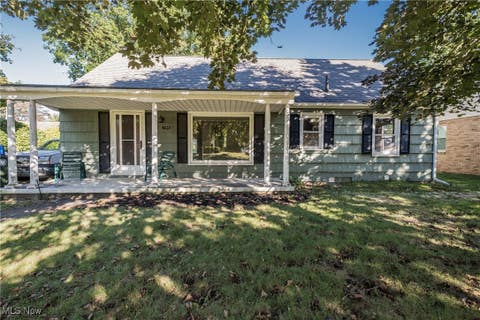 Photo for 180 Valleyview Avenue NW