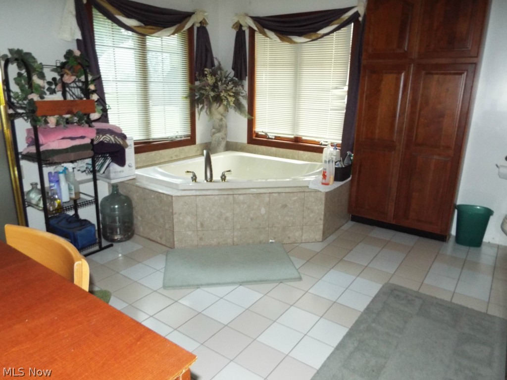 Hawthorne Acres - Residential