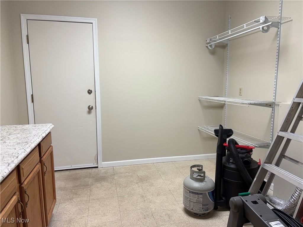 C &T Realty/Tuscarawas County - Residential Lease