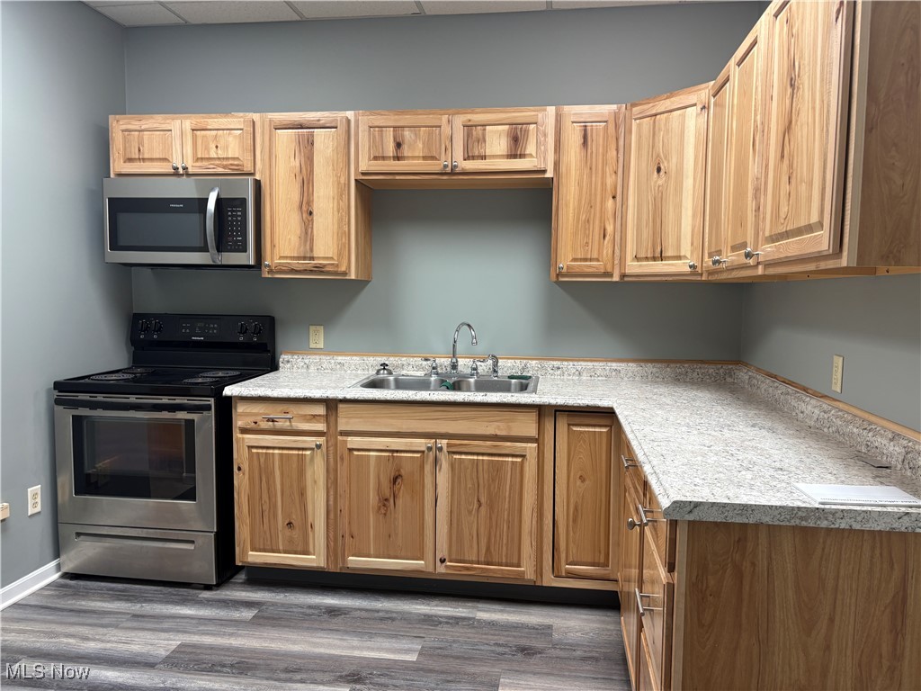 C &T Realty/Tuscarawas County - Residential Lease