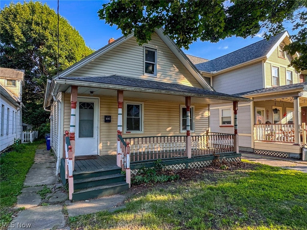 Photo of 6103 W Clinton Avenue, Cleveland, OH 44102 (MLS # 5226132)