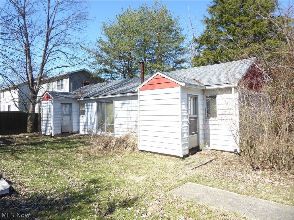 Photo of 5940 Jaycox Road, North Ridgeville, OH 44039 (MLS # 5197455)