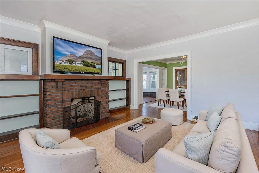 2121 Coventry Road
