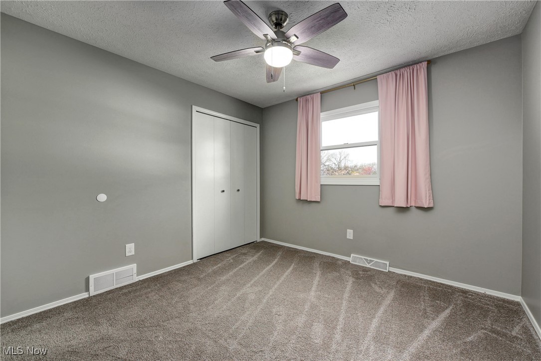 7200 Hidden Glen Drive, Amherst, Ohio image 34