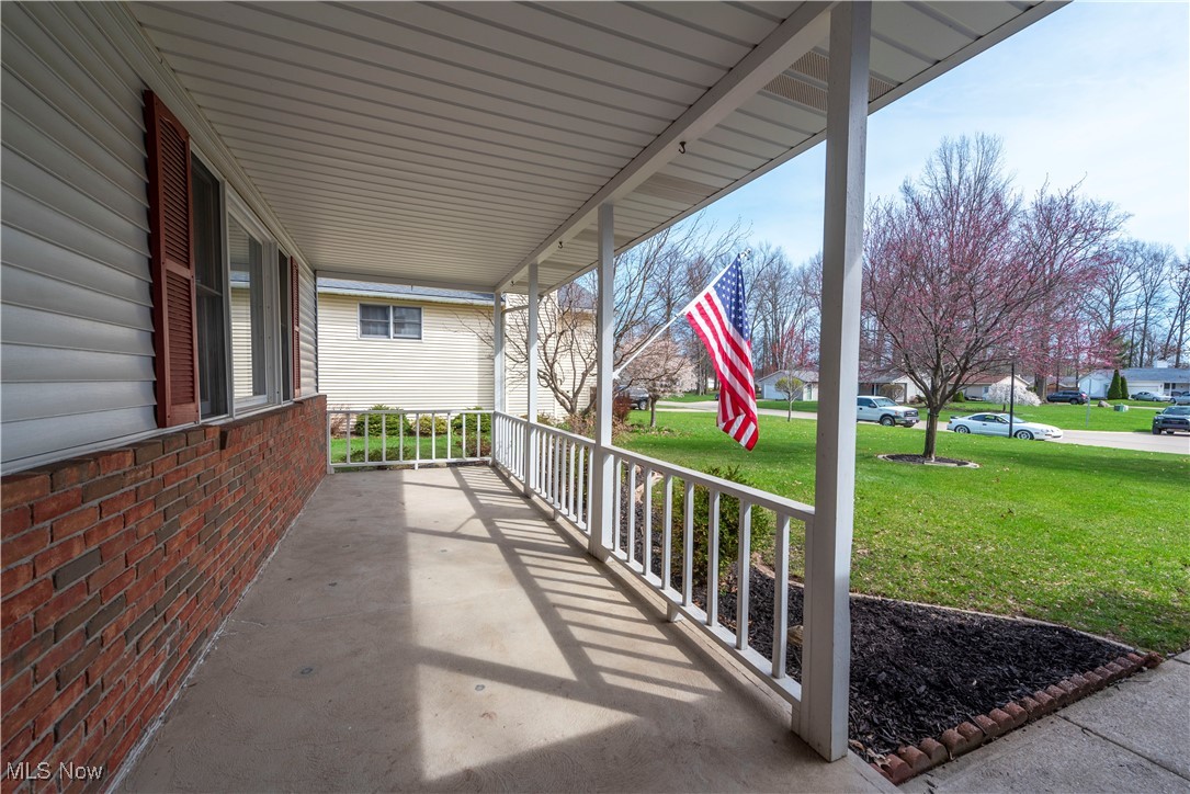 7200 Hidden Glen Drive, Amherst, Ohio image 7