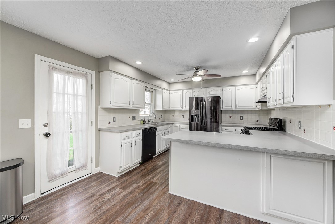 7200 Hidden Glen Drive, Amherst, Ohio image 16
