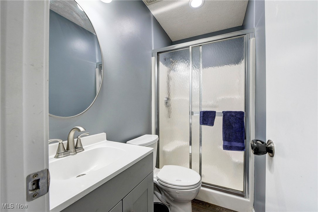 7200 Hidden Glen Drive, Amherst, Ohio image 23