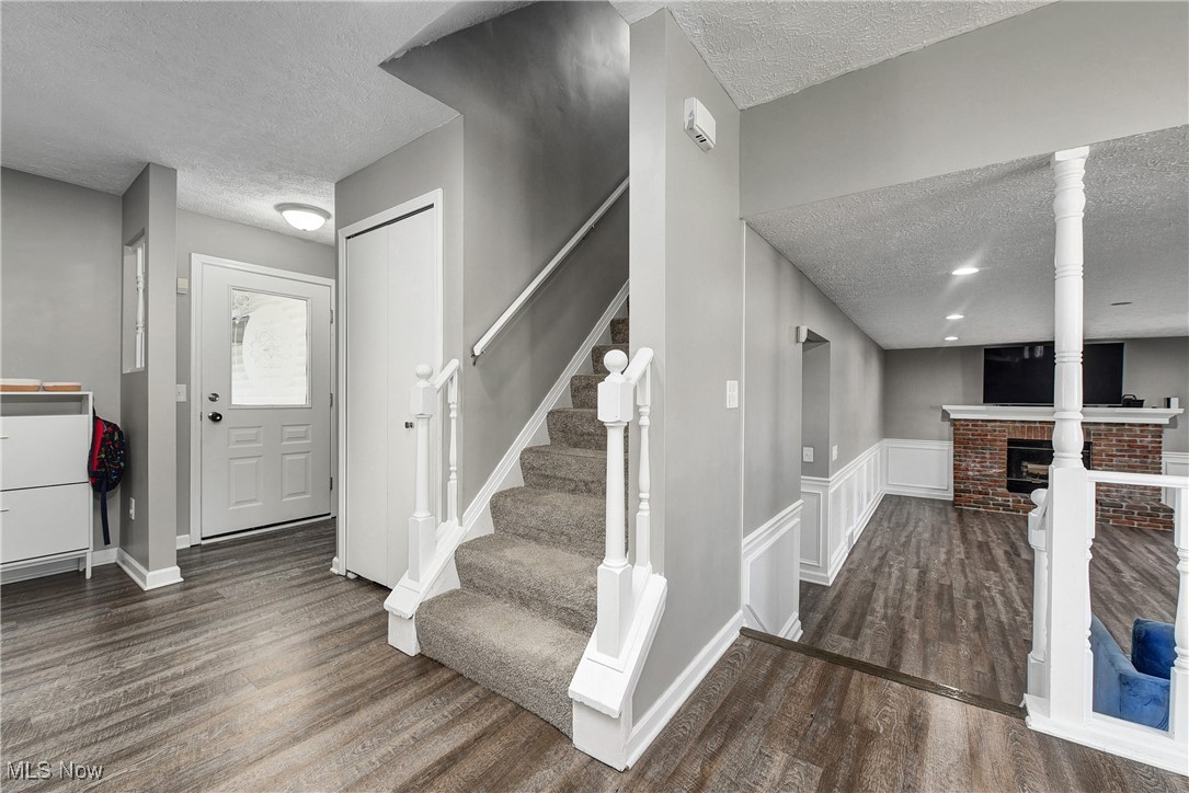 7200 Hidden Glen Drive, Amherst, Ohio image 12