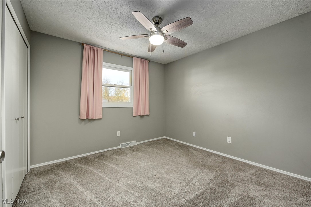 7200 Hidden Glen Drive, Amherst, Ohio image 35