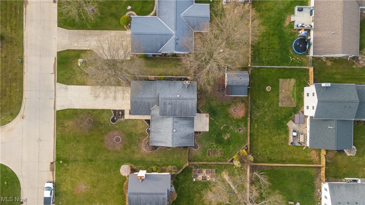 7200 Hidden Glen Drive, Amherst, Ohio image 4