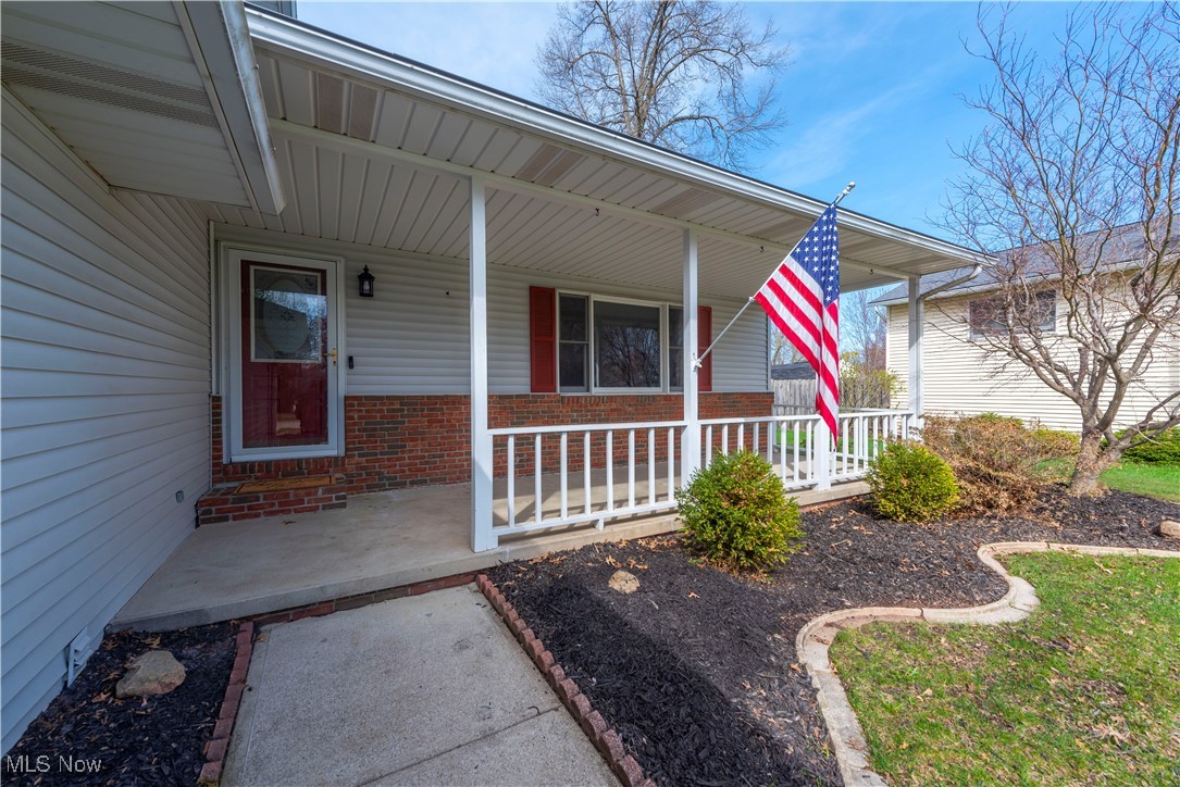 7200 Hidden Glen Drive, Amherst, Ohio image 6