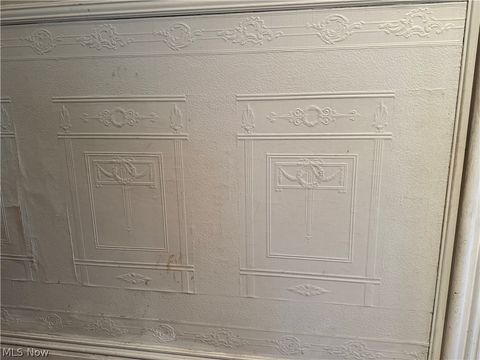 Tiny photo for 720 Mahoning Avenue NW, Warren, OH 44483 (MLS # 5198046)