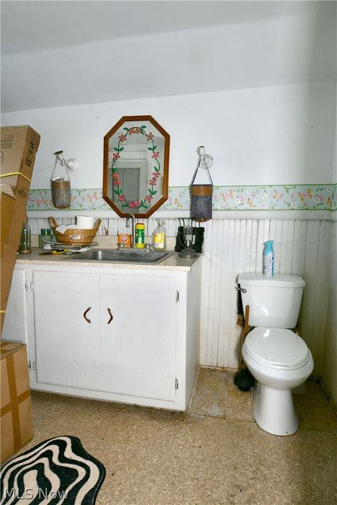 Tiny photo for 720 Mahoning Avenue NW, Warren, OH 44483 (MLS # 5198046)