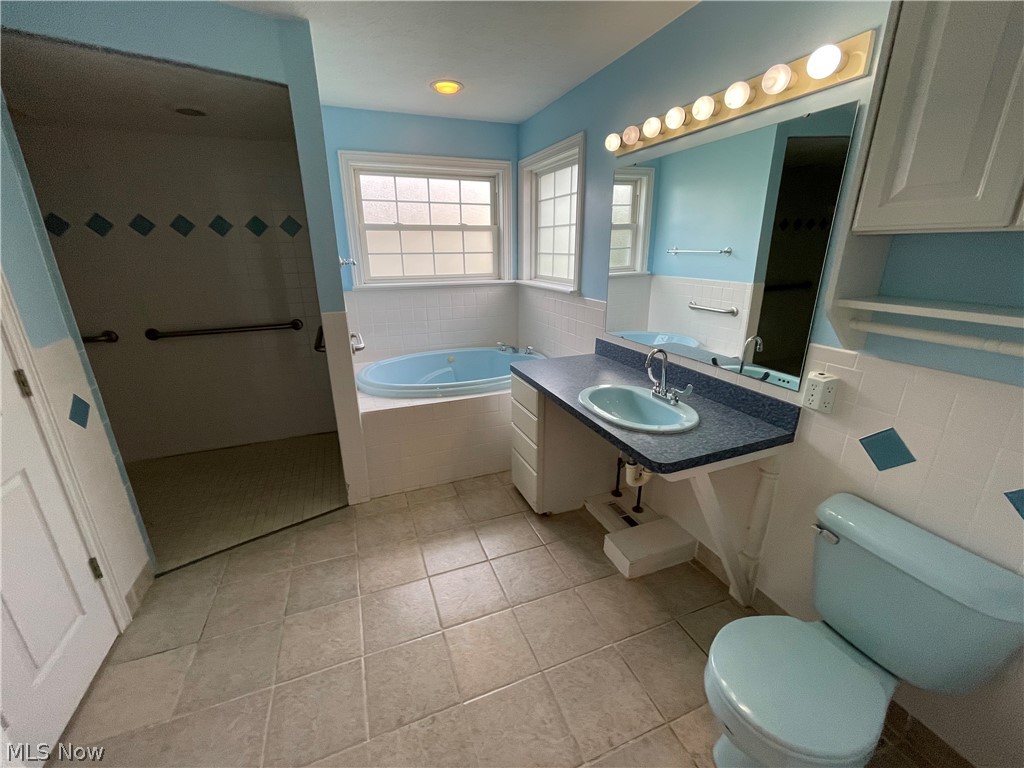 Garretts Cove - Residential