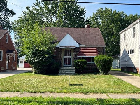Homes For Sale - 21670 Ivan Avenue<br/> Cuyahoga County, Euclid, OH 44123