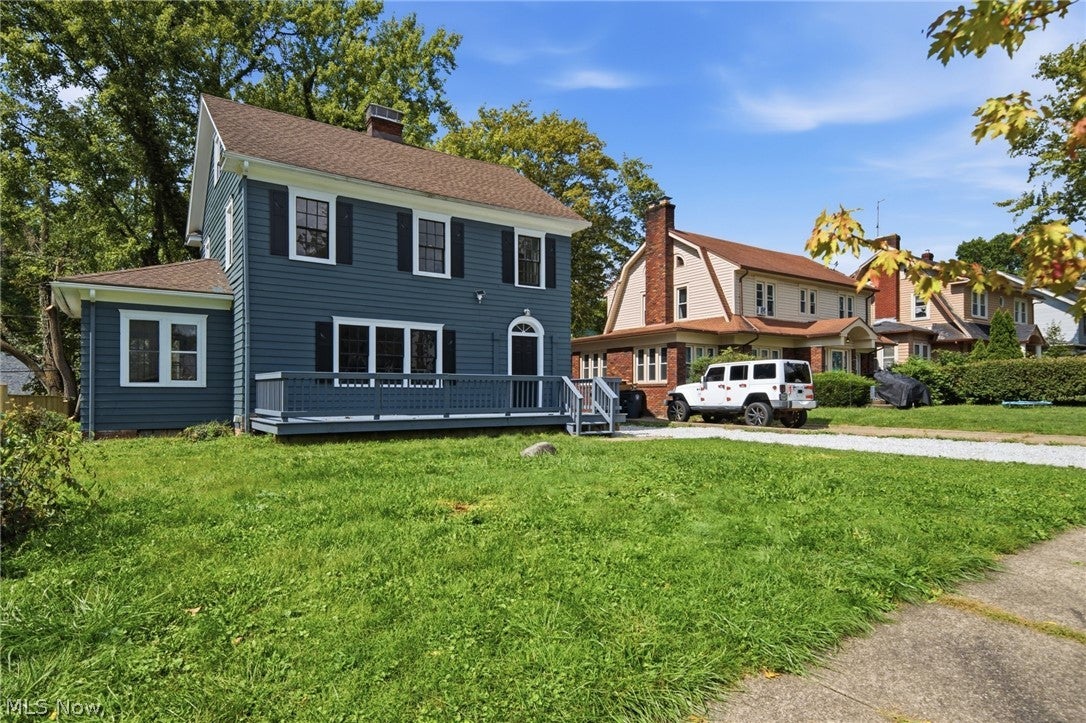 814 Crestview Avenue