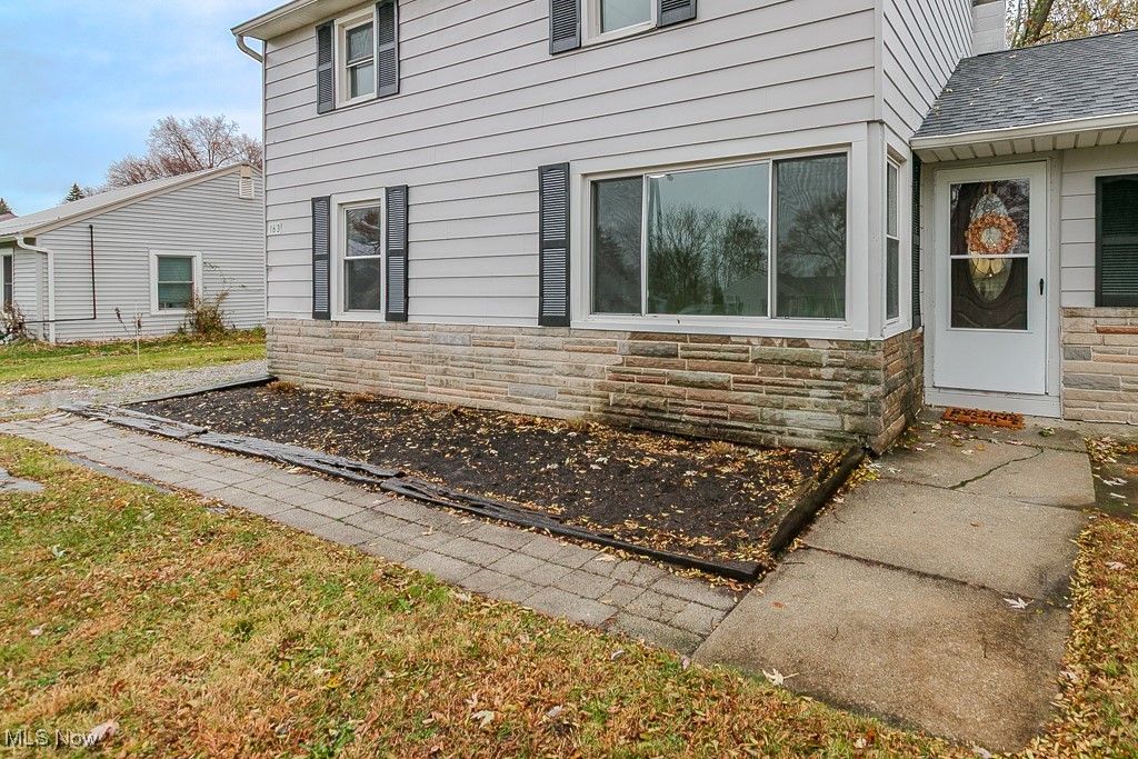 Photo of 163 Hawthorne Drive, Painesville, OH 44077 (MLS # 5174518)