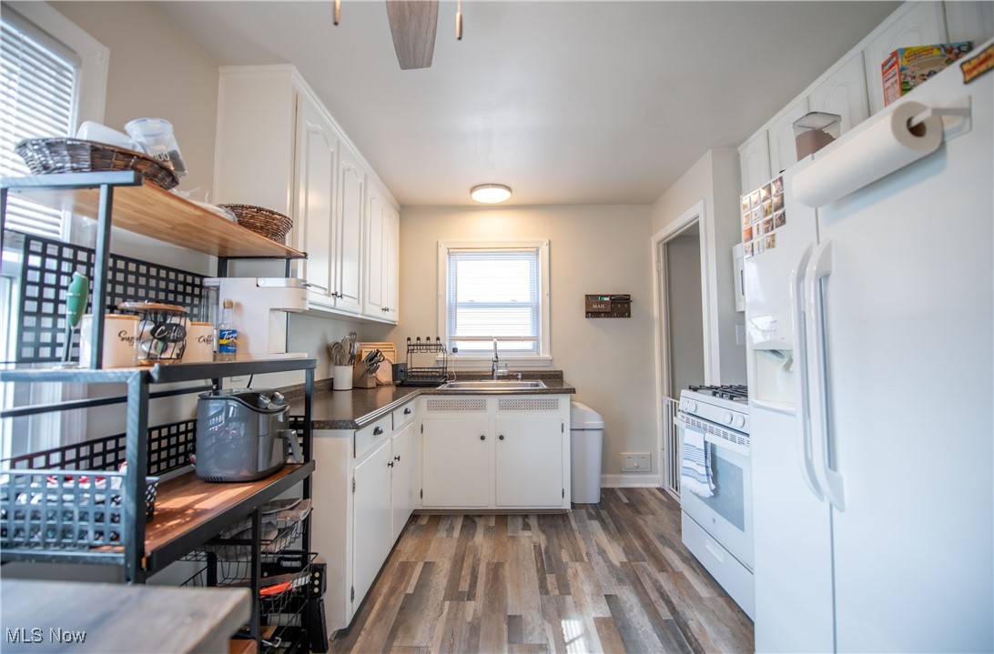 5256 W 49th Street, Parma, Ohio image 10