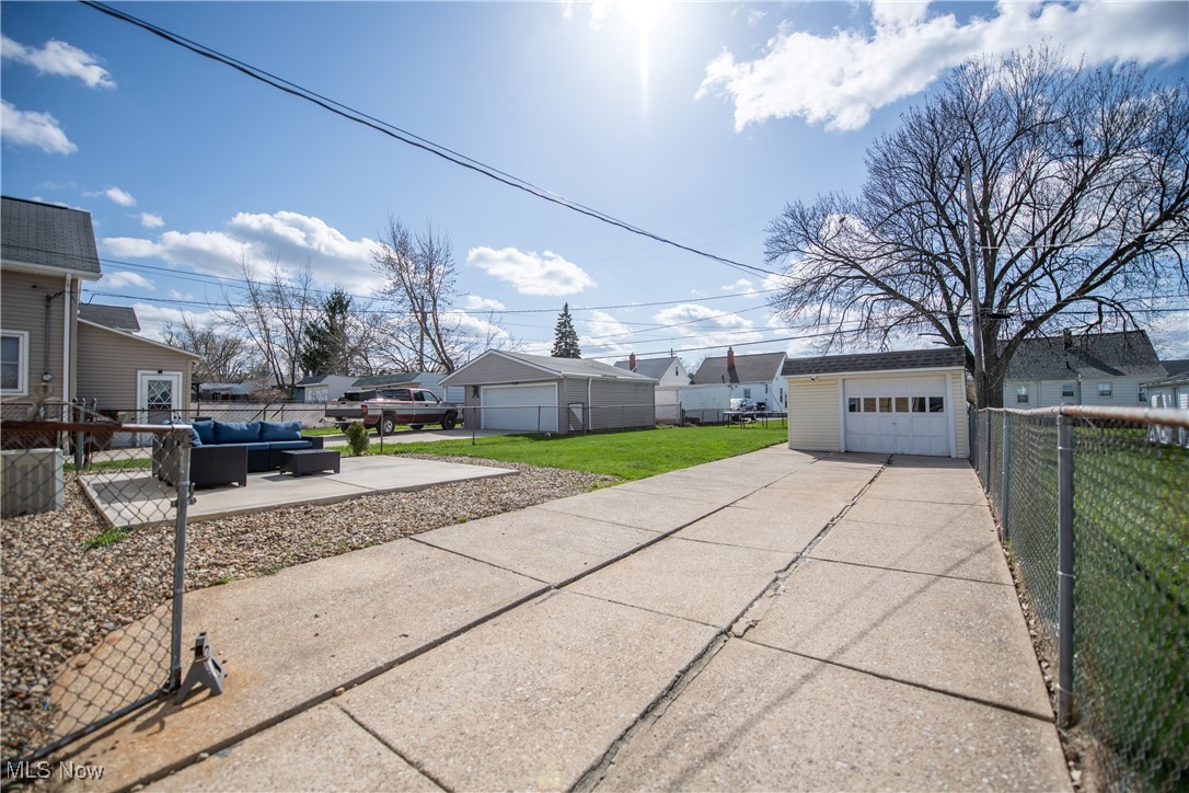5256 W 49th Street, Parma, Ohio image 27