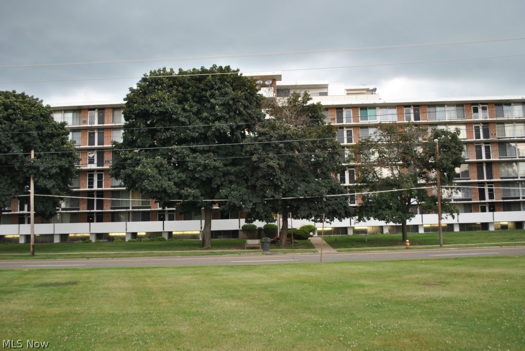 Seven Stories East Condo - Residential