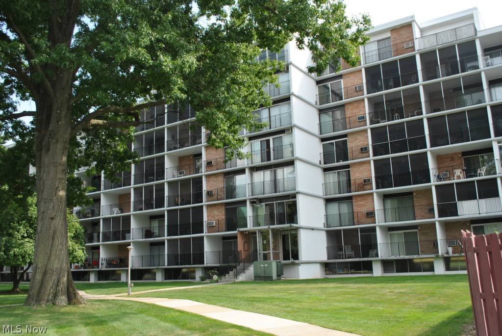 Seven Stories East Condo - Residential