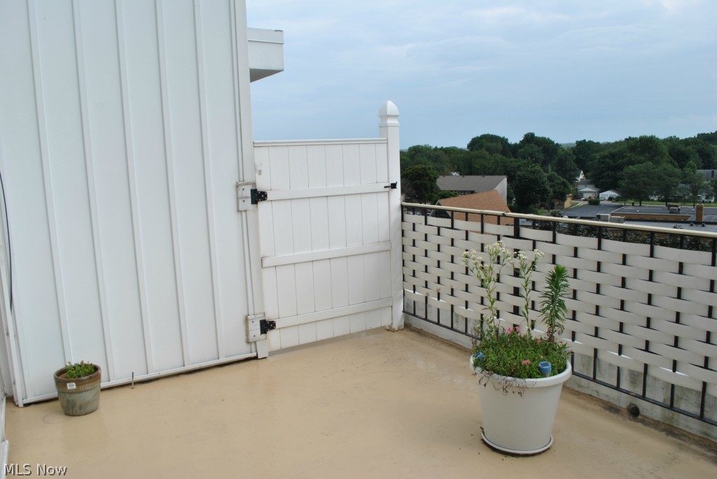 Seven Stories East Condo - Residential